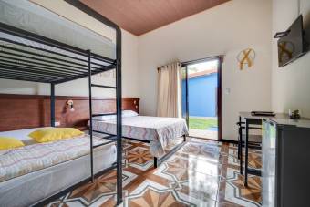 Main house and 4 rental cabins, in Matapalo, near Playa Grande