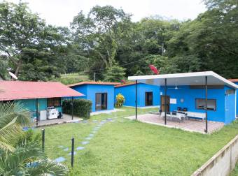 Main house and 4 rental cabins, in Matapalo, near Playa Grande