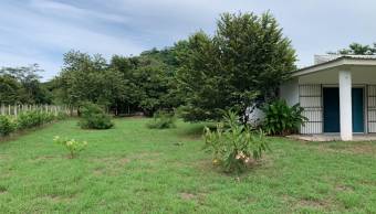 House on a large plot of 3770 m2 in Potrero, Guanacaste