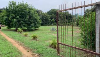 Casa en gran terreno de 3770 m2 en Potrero, Guanacaste