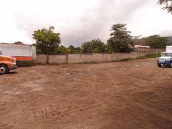 Se vende amplio lote con mas de 13,600m2 en Brasil Santa Ana 23-1518