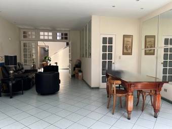 Venta de Casa en Uruca, San José. RAH 25-528