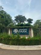 Land in Tamarindo Park with all services