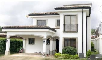 HEREDIA BELEN LA RIBERA VENDO CASA $460.000