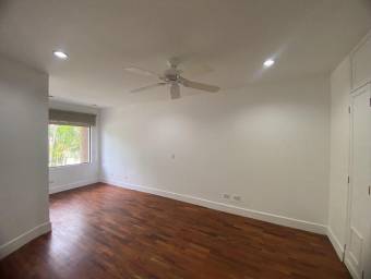 Venta de Casa en Pozos, Santa Ana. RAH 25-522