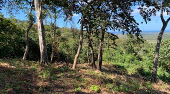 Hermosa finca con río y vistas al mar, el valle y la montaña