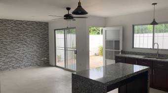 New Villa Ideal for Investment in Linderos-Tamarindo