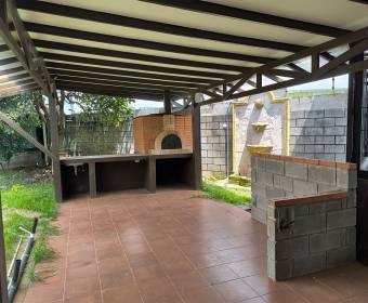 Casa a la venta en Calle Blancos Montelimar, Goicoechea, San Jose.