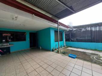 Se vende espaciosa casa en Guácima de Alajuela 25-437