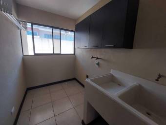 Venta de Apartamento en Tibás, San José. RAH 24-1760