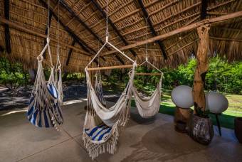 AIRBNB with House  5 cabins, 15 Minutes from Tamarindo