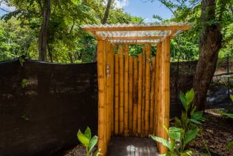 AIRBNB with House  5 cabins, 15 Minutes from Tamarindo