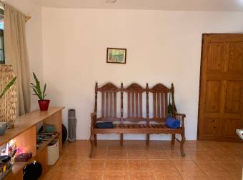 8 furnished and equipped apartments at the entrance to Tamarindo