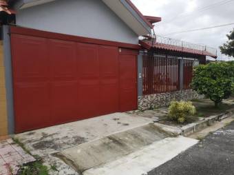 Se vende casa con mucha luz natural en Zapote San Jose A24-884