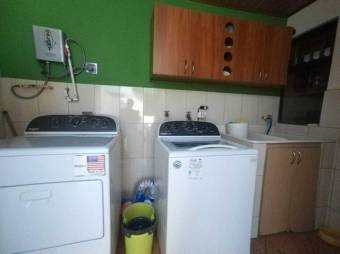 Se vende espaciosa casa en San Francisco Heredia A24-1601