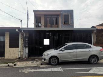 Se vende espaciosa casa en San Francisco Heredia A24-1319