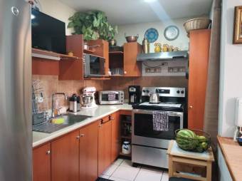 Se vende casa con jardin en San Pedro Barva A23-1607