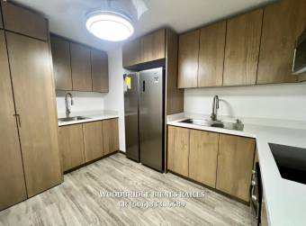 Escazu apartamento de 80 mts alquiler $1.200