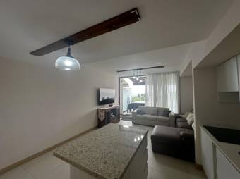 Se alquila moderno apartamento amoblado en San Rafael San José 25-284