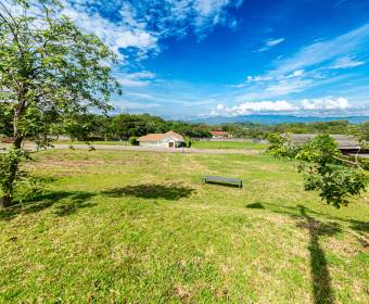 Lote a la venta en condominio Hacienda Espavel en La Guacima, Alajuela.