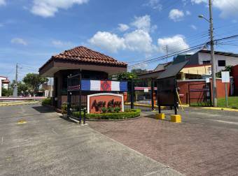 EN REMATE Casa en Condominio Agua Clara Desamparados, Alajuela