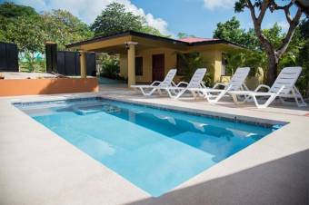 3 bedroom villa with pool just 5 minutes from Playa Grande