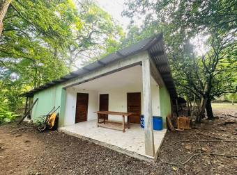 Eco Hotel con río, rodeado de naturaleza, ubicado en La Cruz