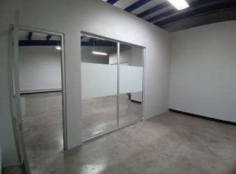 Oficinas en Pozos  Renta Oficina/ofibodega de 247m2 en Pozos de Santa Ana