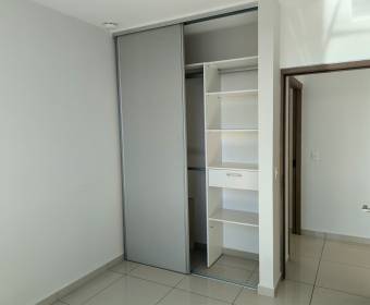 Apartamento a la venta en condominio Bambú Rivera en 5 Esquinas de Tibás, San José. 