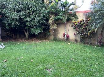 se vende lote de 200m2 en San Francisco de Heredia 25-197