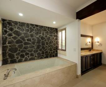 4 bedroom house for sale in Hacienda Del Sol, Santa Ana.