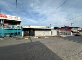 VENTA DE CASA CON USO DE SUELO MIXTO EN CIUDAD COLON