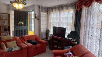 Venta de Apartamento en Tibás, San José. RAH 24-461