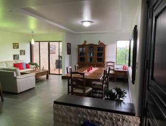 Venta de Casa en Concepción, Tres Ríos.