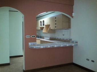 Se vende amplia casa en San Francisco Heredia A24-1163