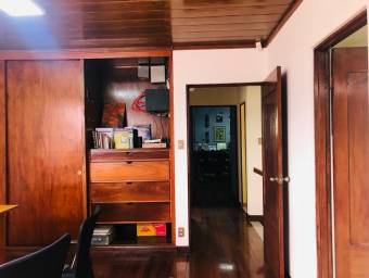 Venta de Casa en Catedral, San José. RAH 24-835