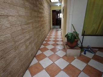 Se vende espaciosa casa en San Pedro de Barva 23-3331 