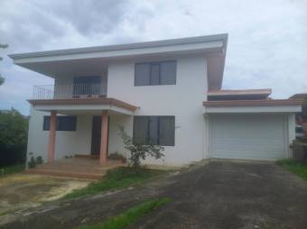 Se vende amplia finca de 3,824m2 en San Pedro Barva 25-121