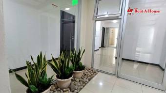 Se vende apartamento en condominio de Curridabat San José 25-674