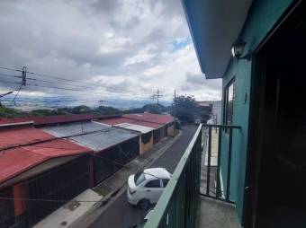 Se vende propiedad con 2 apartamentos en San Francisco Heredia 26-286