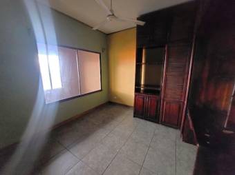Se vende propiedad con 2 apartamentos en San Francisco Heredia 26-286