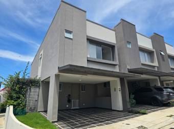 VENTA DE CASA EN CONDOMINIO BLUE, LOS ARCOS, HEREDIA