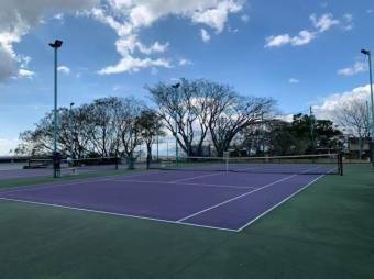 Se alquila moderno apartamento en Avalon Country Club 26-306