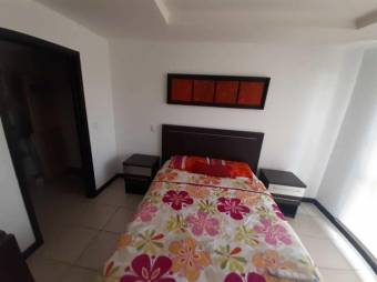 Se alquila moderno apartamento en Avalon Country Club 26-306