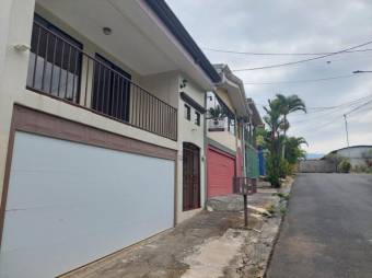 Se alquila espaciosa casa con patio en Santa Barbara Heredia 26-525 Se alquila espaciosa casa con patio en Santa Barbara Heredia 26-525