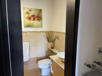 Se alquila apartamento en condominio Avalon Country Club 25-1472