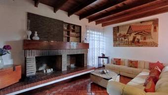 MLS-26-56 LS VENTA CASA GRANADILLA CURRIDABAT