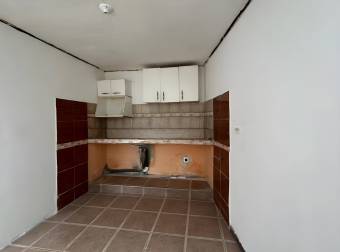 BUILDING FOR SALE WITH 3 APARTMENTS, DULCE NOMBRE, LA UNIÓN