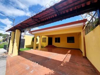 Se vende espaciosa casa con amplio lote en Escazú Centro 25-1807 Se vende espaciosa casa con amplio lote en Escazú Centro 25-1807