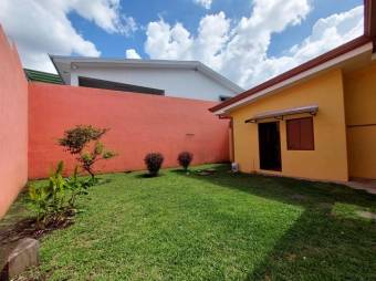 Se vende espaciosa casa con amplio lote en Escazú Centro 25-1807 Se vende espaciosa casa con amplio lote en Escazú Centro 25-1807